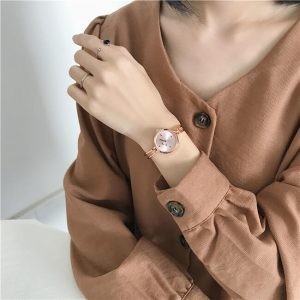 Fashionable Gift watch (Gold)